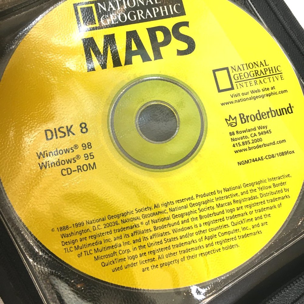 Vintage National Geographic 95/98 CD-ROM Maps & Case